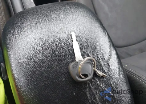 2013 Kia Soul + z USA, uszkodzony, nr VIN KNDJT2A67D7487964